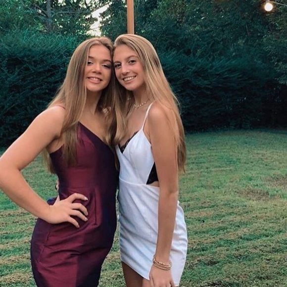 White Homecoming Style Dress - Picture 4 of 4